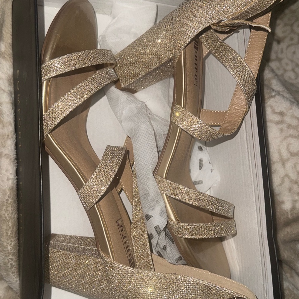 New Elegant Gold Strappy Heels